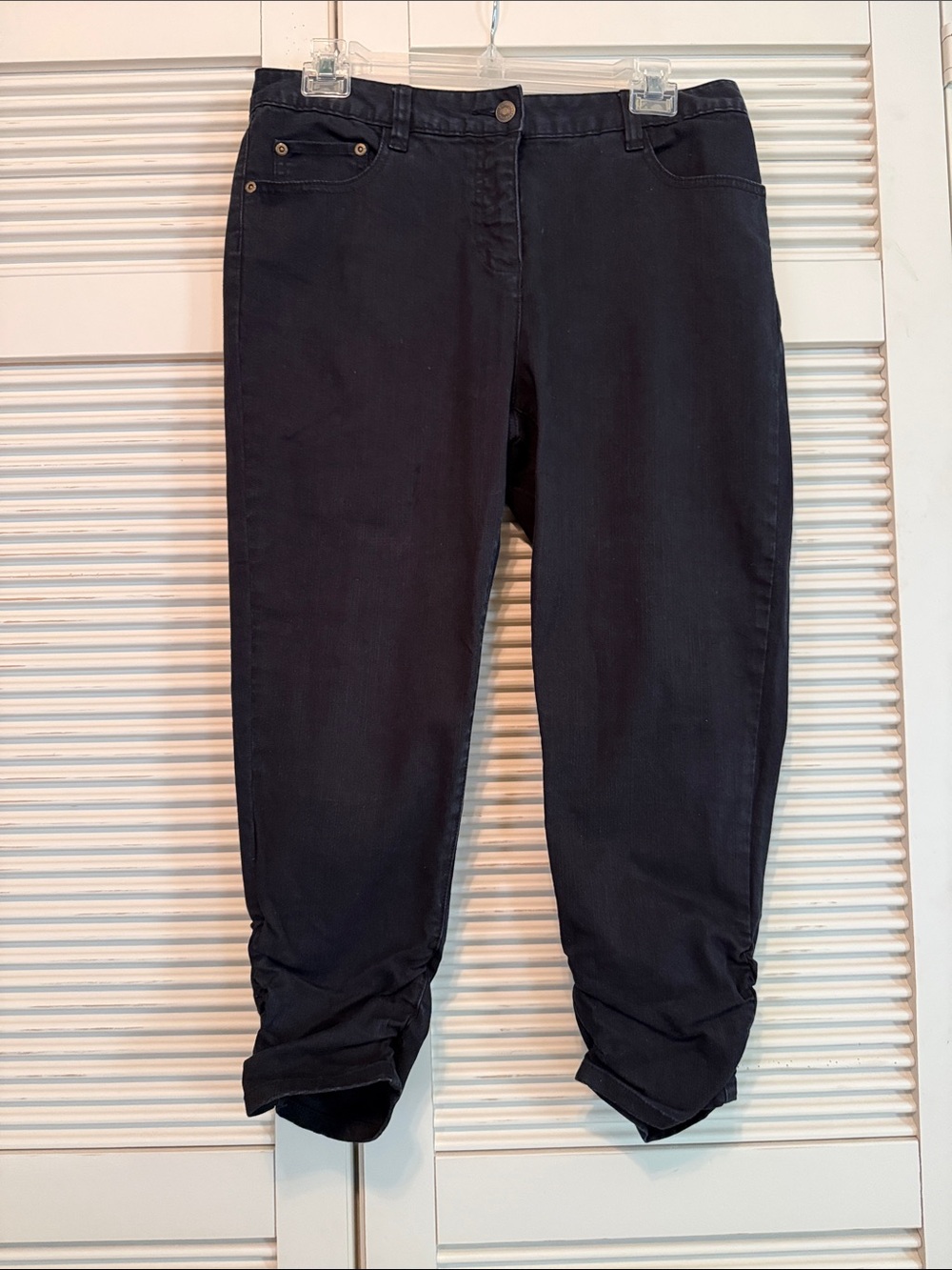 JEANOLOGY Black Stretch Cotton Ruched Cropped Jeans